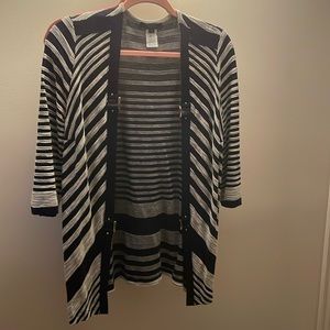 Beautiful cardigan in black and beige